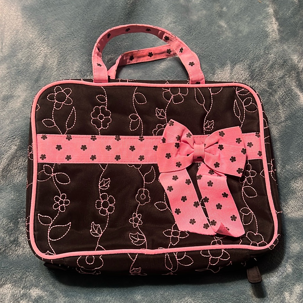 Pink & Black 2 Piece Set Toiletries Bags